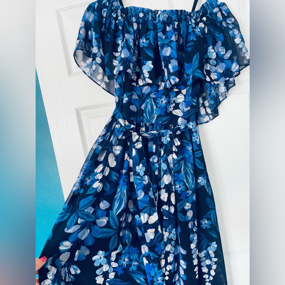 Eliza J
Floral Print Popover Off-the-Shoulder Ruffle Short Sleeve Maxi Dress